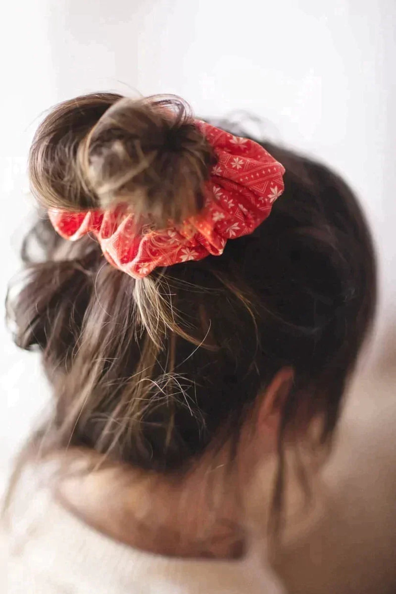 Embroidered Floral // Scrunchies