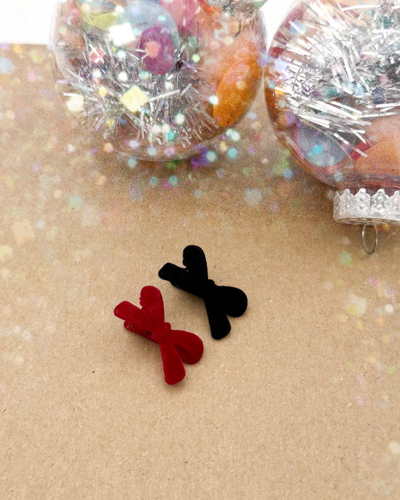 Pre order Mini Velvet Bow Clip (single) // Black and Red