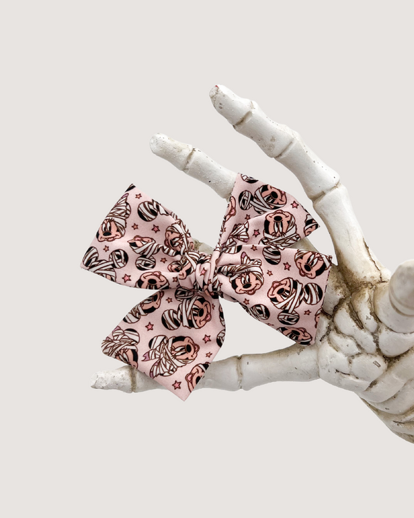 Mummy // Hand-Tied