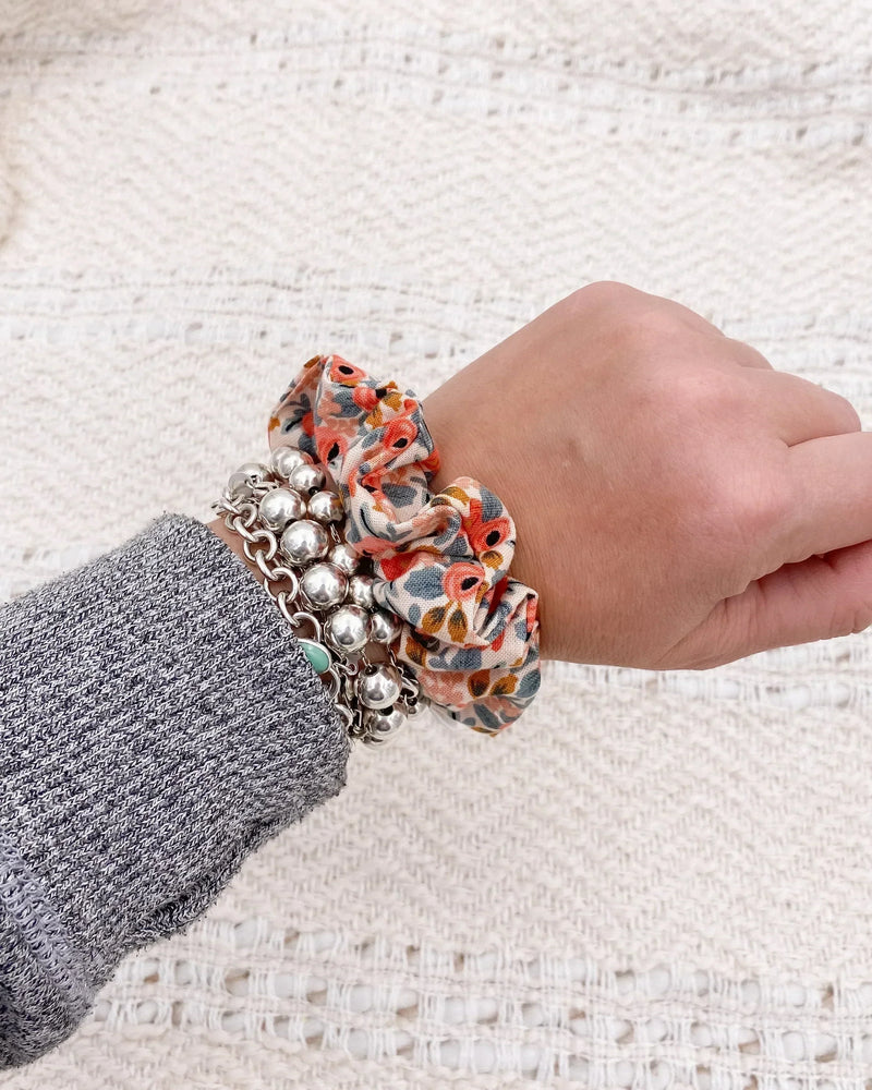 Mini Pumpkins // Scrunchies