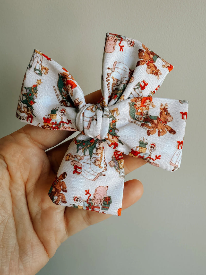 Dear Aspen - Toys Christmas // Hand-Tied