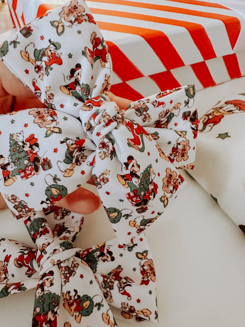 Mouse & Friends Christmas - Hand-tied Bow by Bend & Snap