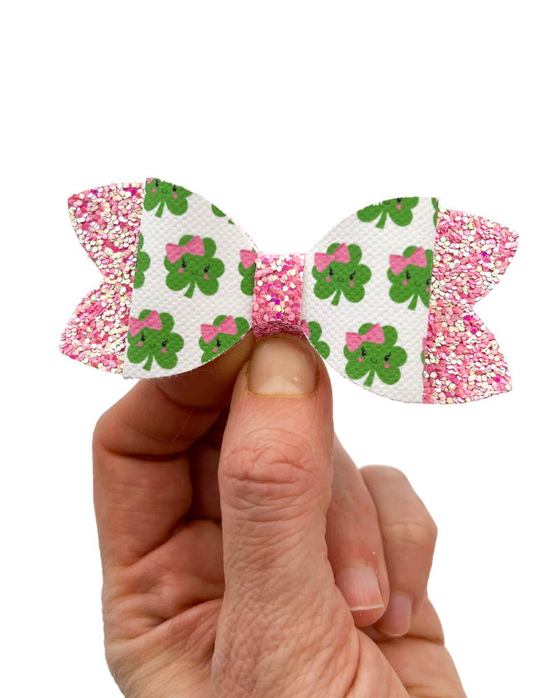 CLOSEOUT Small and Large  // Bows