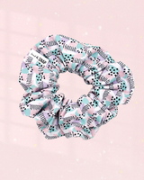 Mama // Scrunchies
