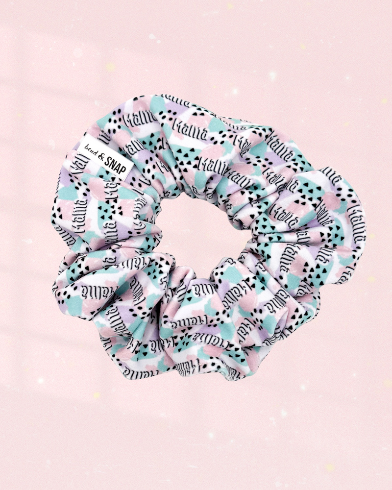 Mama // Scrunchies