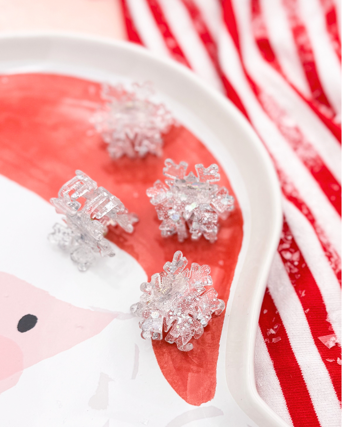 Mini Snowflake Clips Glittery Snowflake Claw Clip // Specialty Clip – Bend & Snap