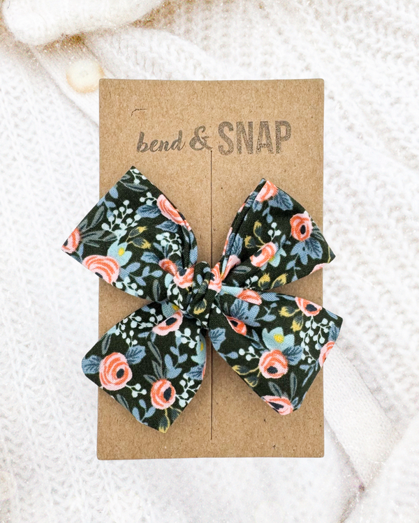Hunter Rosa Floral // Hand-Tied