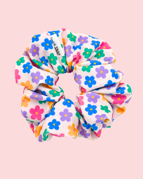 Retro Daisies // Scrunchies