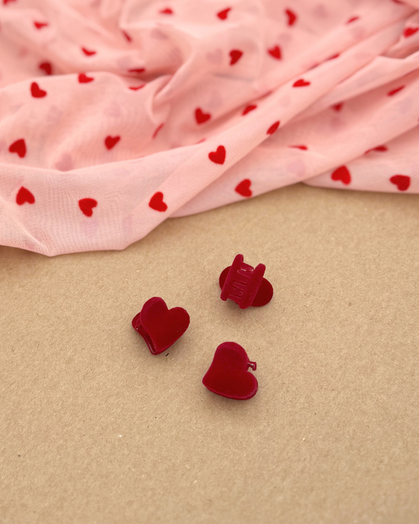 Velvet Mini Red Plastic Heart Claw Clips