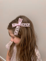 Eyelet // Specialty Bow